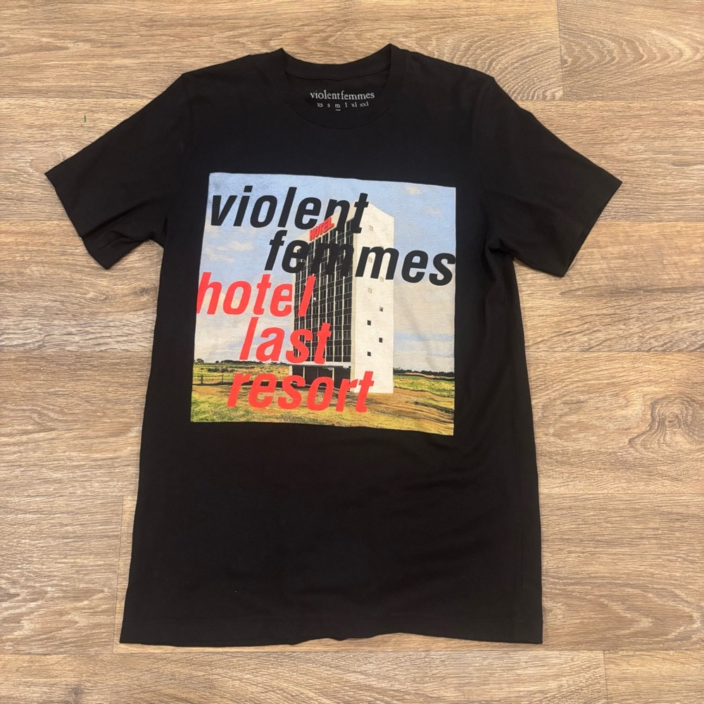 Violent Femmes “Hotel Last Resort” Band Tee – Unisex M – Graphic Rock T-Shirt